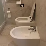 - Uddin House * Γένοβα