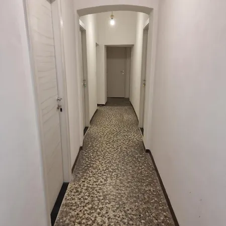 Guest house Uddin House Genoa