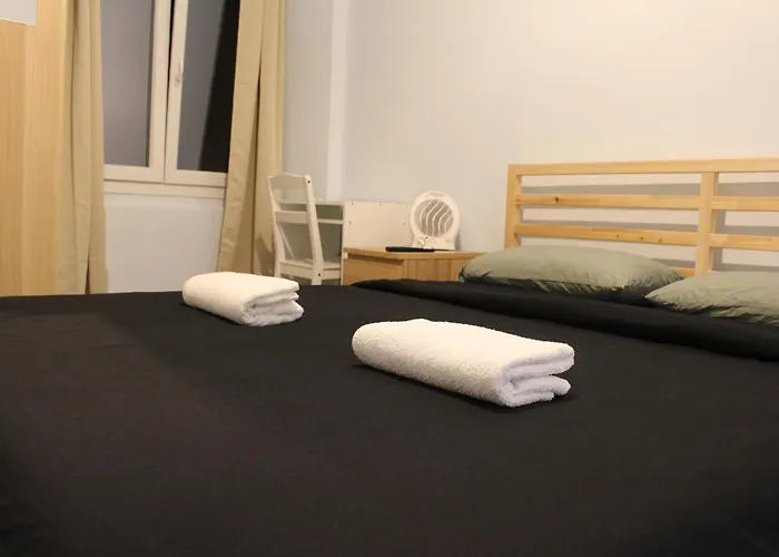 - Uddin House Гостевой дом Генуя