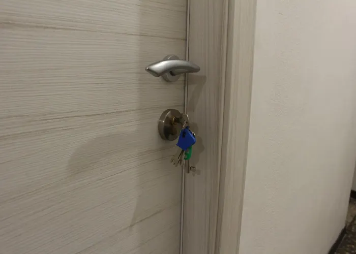- Uddin House * Генуя