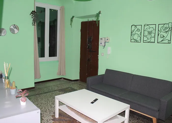 - Uddin House * Генуя